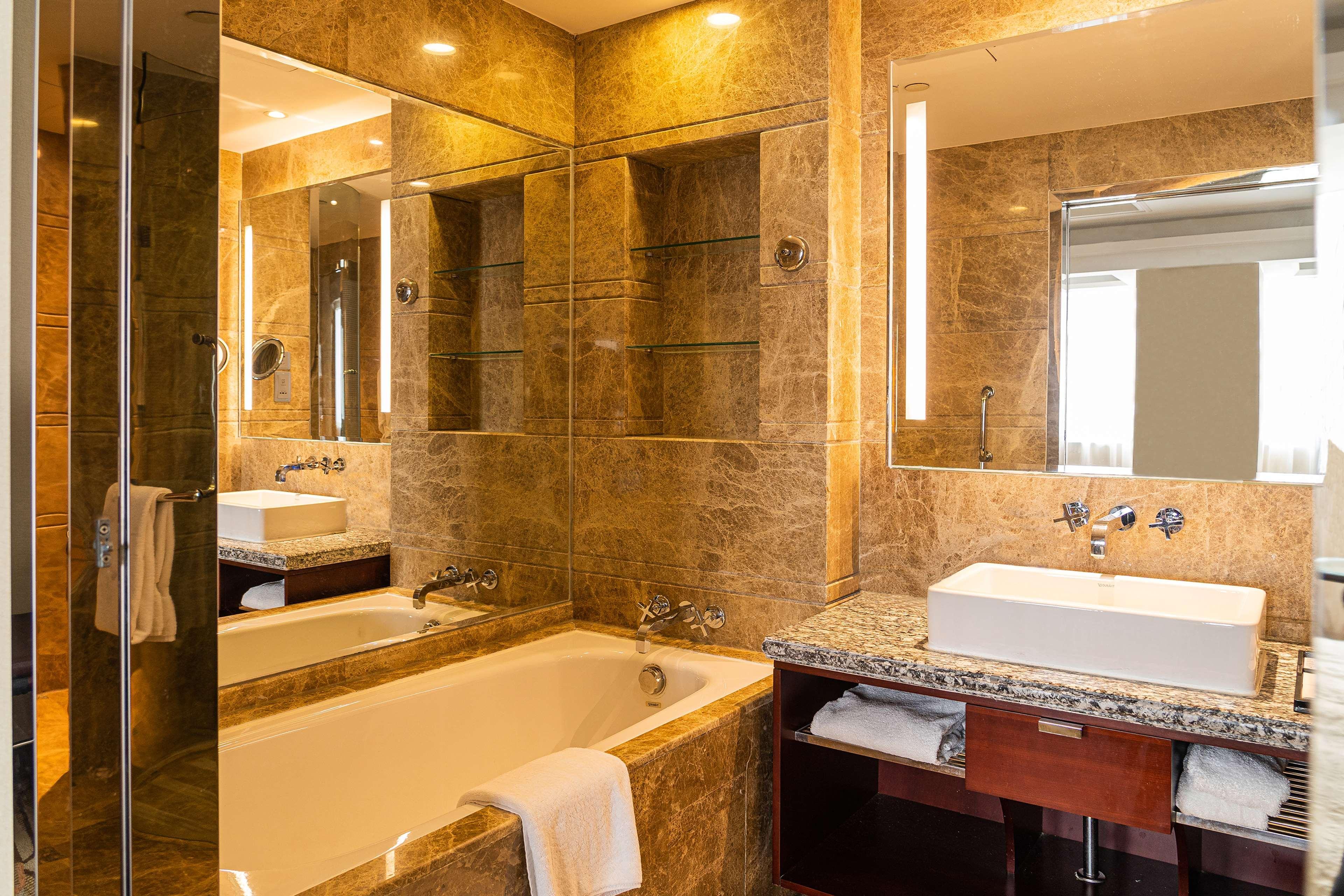 Radisson Tianjin Hotel ภายนอก รูปภาพ