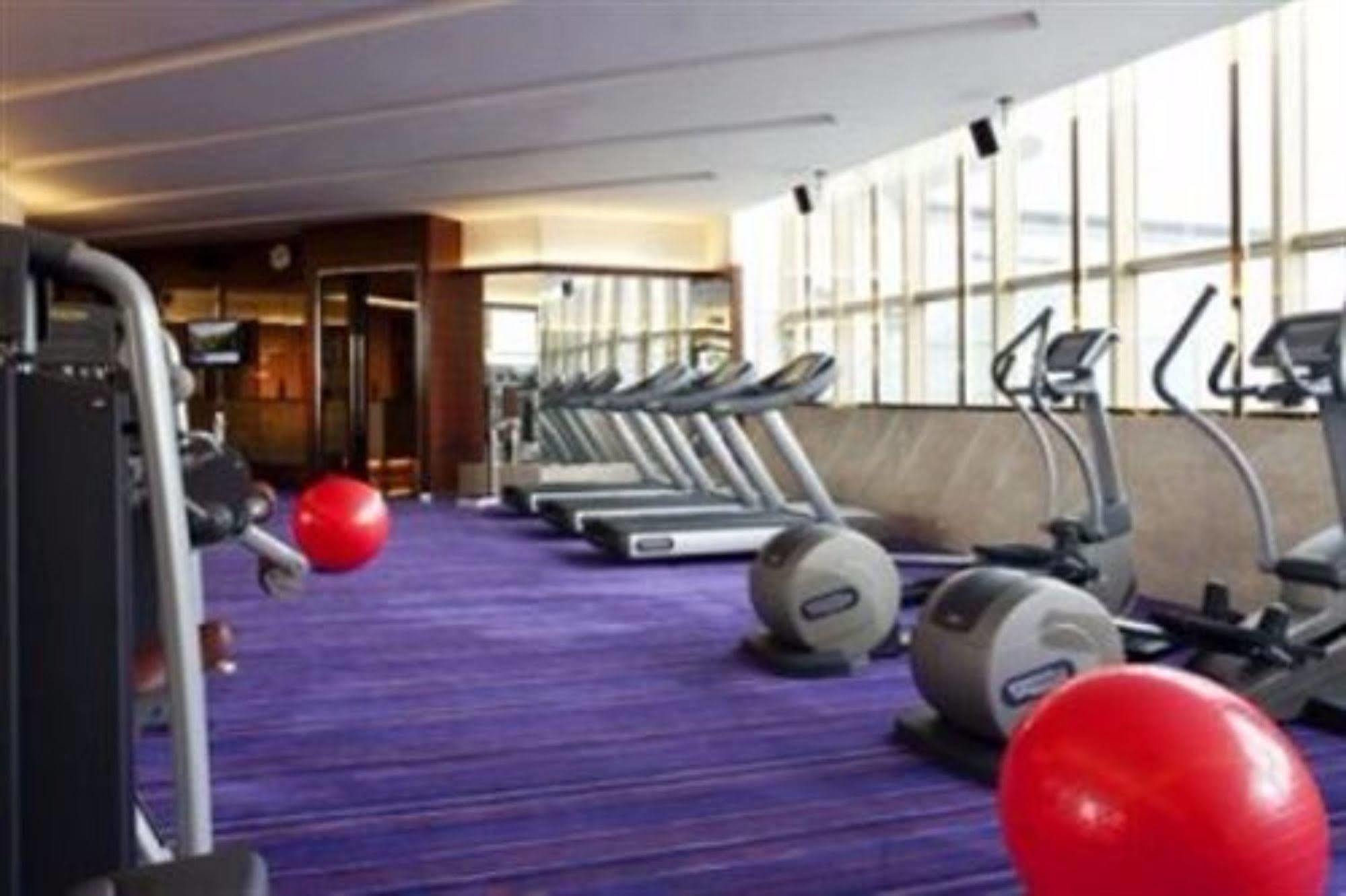 Radisson Tianjin Hotel ภายนอก รูปภาพ